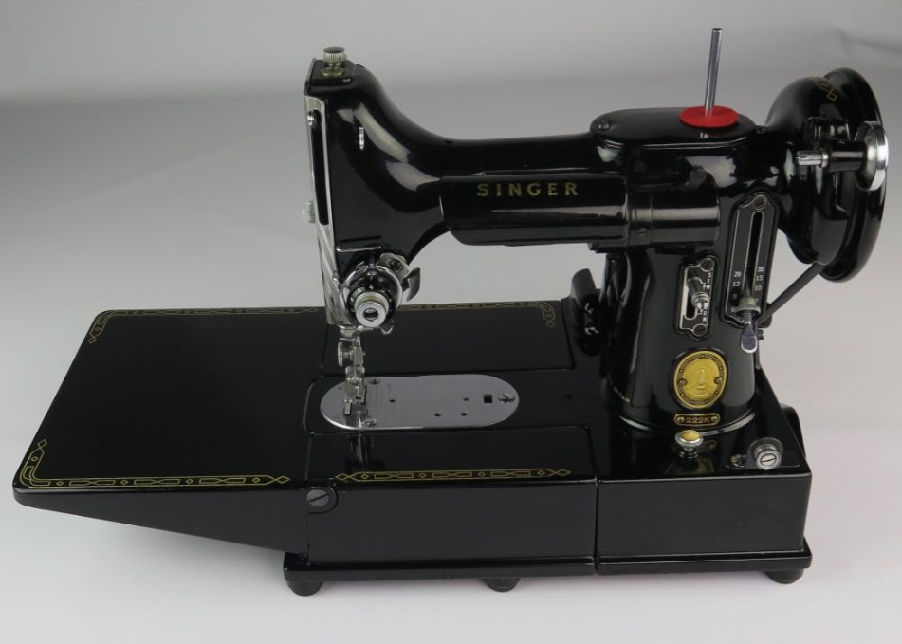 Top Ten Reasons to  Buy a Singer 222K or 221 Featherweight From Us.