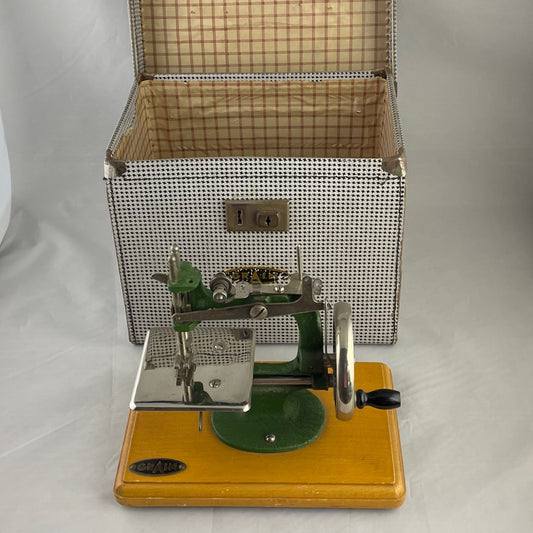 Grain Mk 1 toy sewing machine