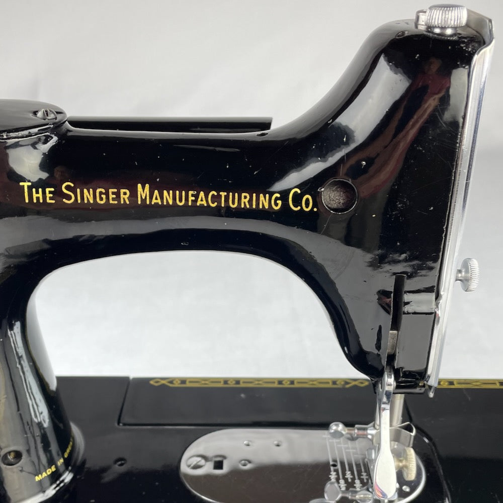 1 - 1954 Singer 222K Featherweight For Sale,  EJ908684. US Voltage.